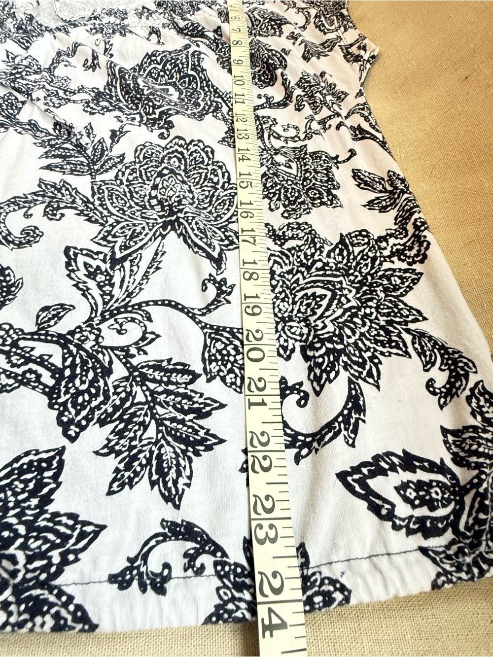 Jones New York Floral Paisley Smocked Elastic Hem Top GUC Large 100% Cotton - Picture 7 of 7